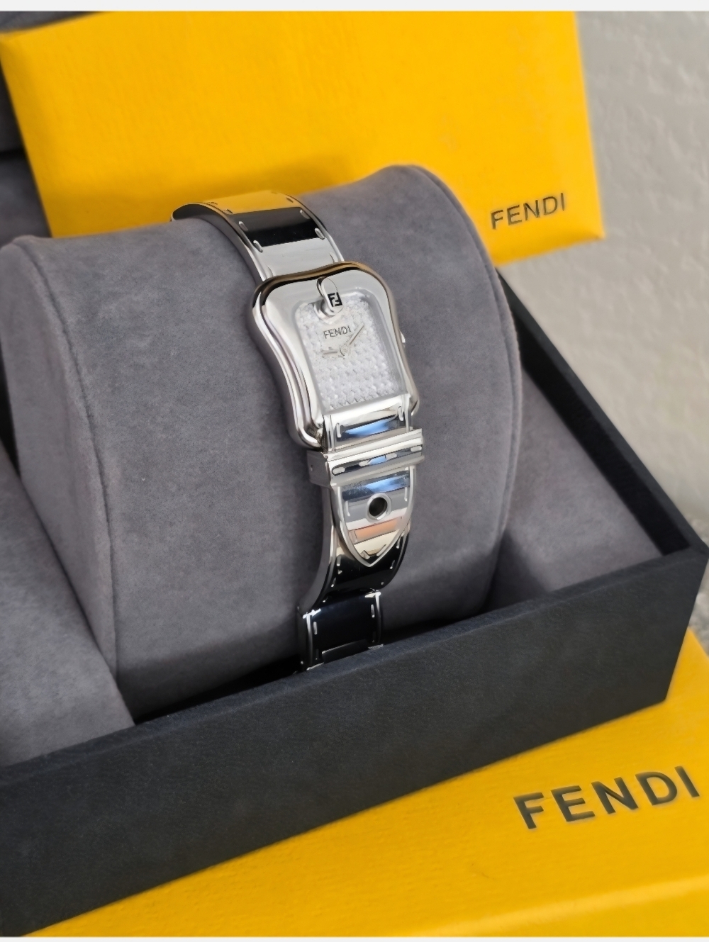 Fendi B. Fendi Watch with GENUINE DIAMOND Face Women's Watch Retail $1,650 - Picture 4 of 12